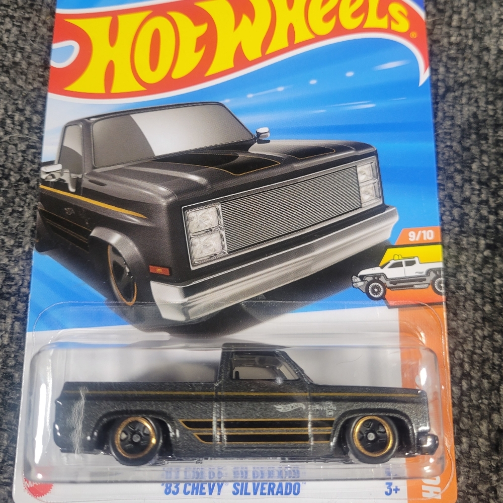 Hot Wheels '83 Chevy Silverado Grey - New 🔥